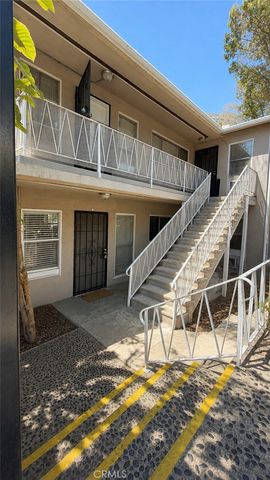 3930 Kentucky Drive 1, Los Angeles, CA 90068
