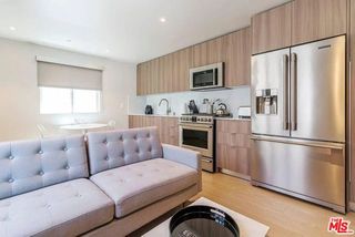 1446 Yale Street B, Santa Monica, CA 90404