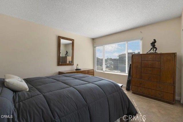 4541 Lyme Bay, Oxnard, CA 93035