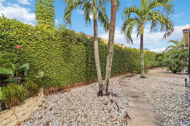 3724 71ST TERRACE E, Sarasota, FL 34243