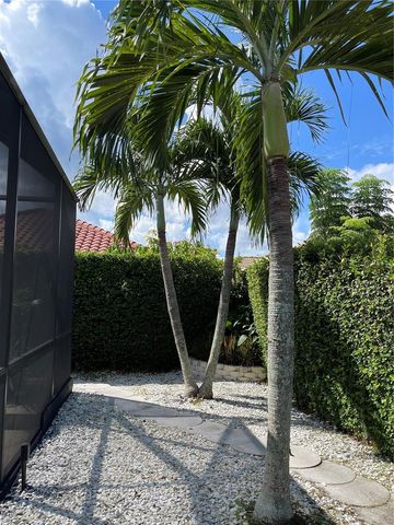 3724 71ST TERRACE E, Sarasota, FL 34243