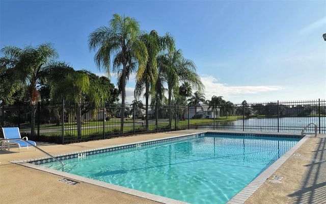 3724 71ST TERRACE E, Sarasota, FL 34243