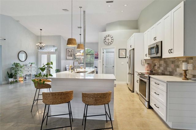 3724 71ST TERRACE E, Sarasota, FL 34243