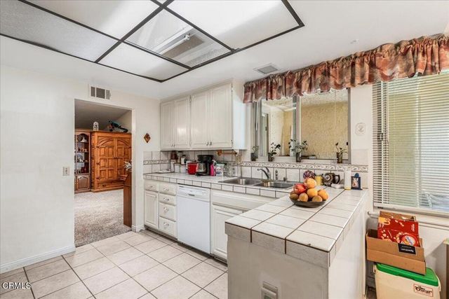 41028 Village 41, Camarillo, CA 93012