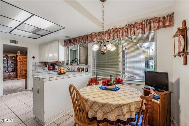 41028 Village 41, Camarillo, CA 93012