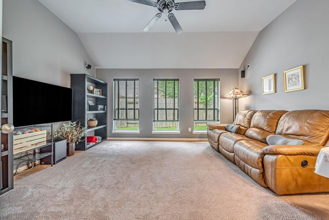 1859 Pembrook Circle, Conroe, TX 77301