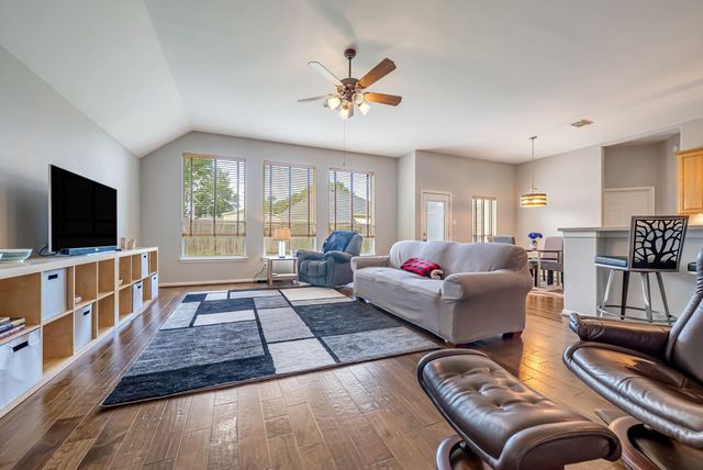 1859 Pembrook Circle, Conroe, TX 77301