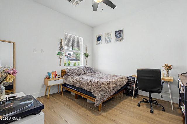 3922 N 13TH Place, Phoenix, AZ 85014