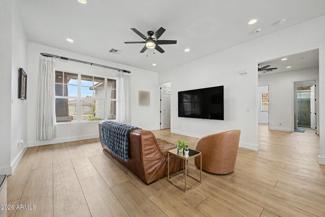 3922 N 13TH Place, Phoenix, AZ 85014