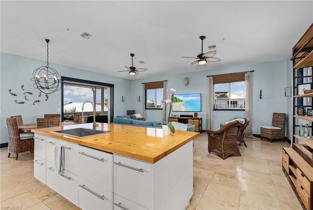 4490 Oyster Shell DR, Upper Captiva, FL 33924