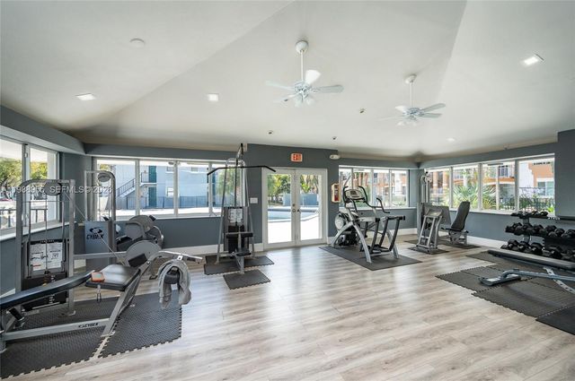 7095 NW 179th St 110, Hialeah, FL 33015