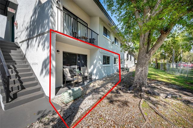 7095 NW 179th St 110, Hialeah, FL 33015