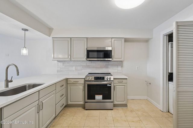 6000 SAN JOSE Boulevard 4-C, Jacksonville, FL 32217