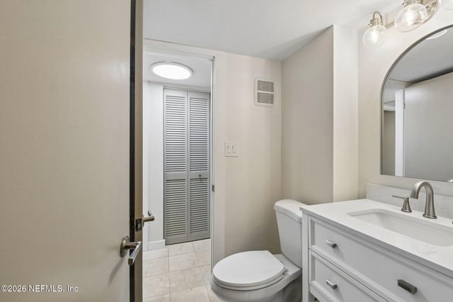 6000 SAN JOSE Boulevard 4-C, Jacksonville, FL 32217