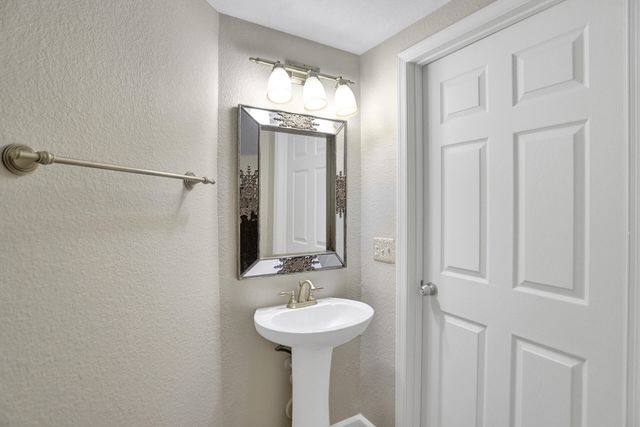 1900 Oceanwalk Ln Apt 115, Pompano Beach, FL 33062