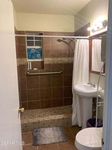 5909 TROWBRIDGE Drive, El Paso, TX 79905