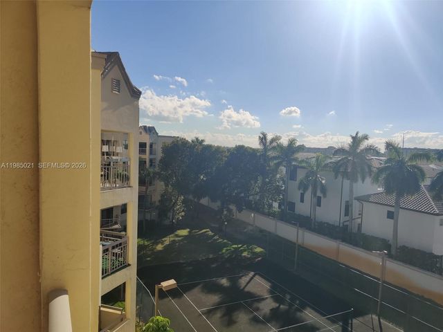 8290 Lake Dr 509, Doral, FL 33166