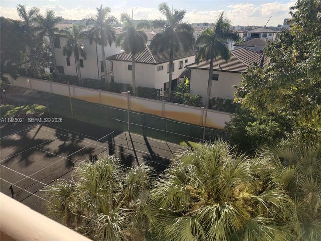 8290 Lake Dr 509, Doral, FL 33166