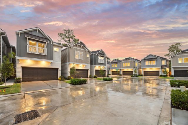 5211 Amber Sunrise Drive, Houston, TX 77018