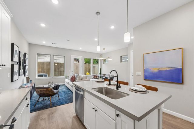5211 Amber Sunrise Drive, Houston, TX 77018