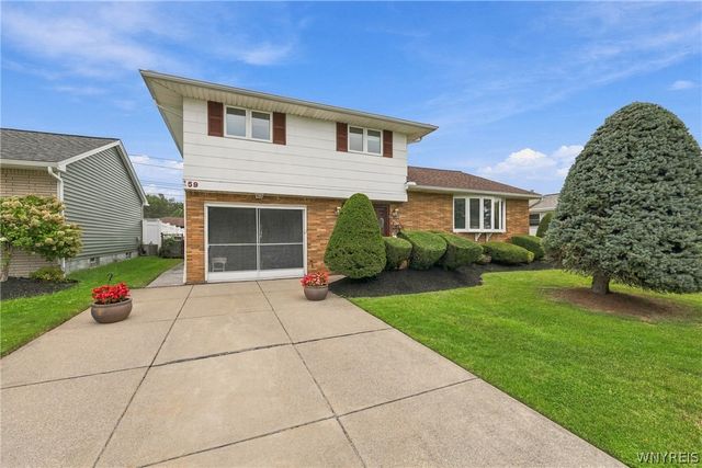 59 Fairoaks Lane, Cheektowaga, NY 14227
