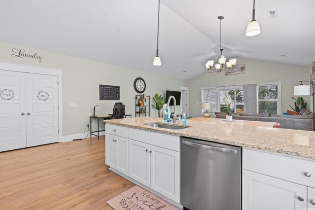 4363 Bayshore Dr., Little River, SC 29566