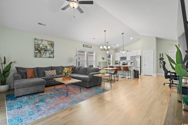 4363 Bayshore Dr., Little River, SC 29566