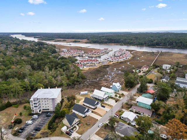 4363 Bayshore Dr., Little River, SC 29566
