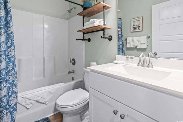 4363 Bayshore Dr., Little River, SC 29566