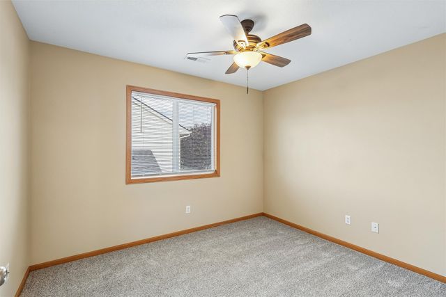 9370 Red Sunset Drive, West Des Moines, IA 50266
