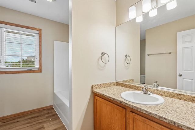 9370 Red Sunset Drive, West Des Moines, IA 50266