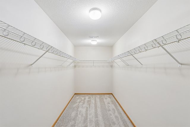 9370 Red Sunset Drive, West Des Moines, IA 50266