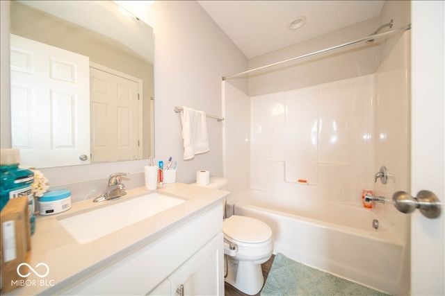 5481 Landing Place Lane, Noblesville, IN 46062