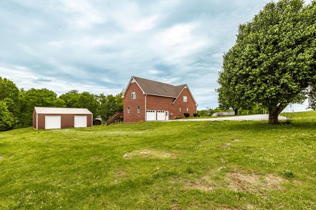 101 Oakland Dr, Gallatin, TN 37066