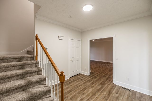 101 Oakland Dr, Gallatin, TN 37066