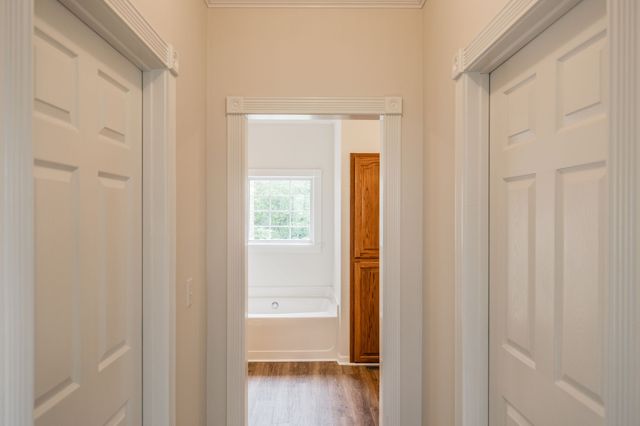 101 Oakland Dr, Gallatin, TN 37066