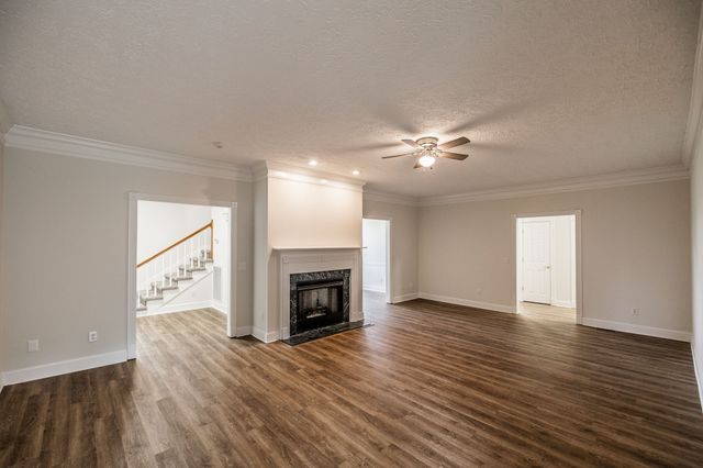 101 Oakland Dr, Gallatin, TN 37066