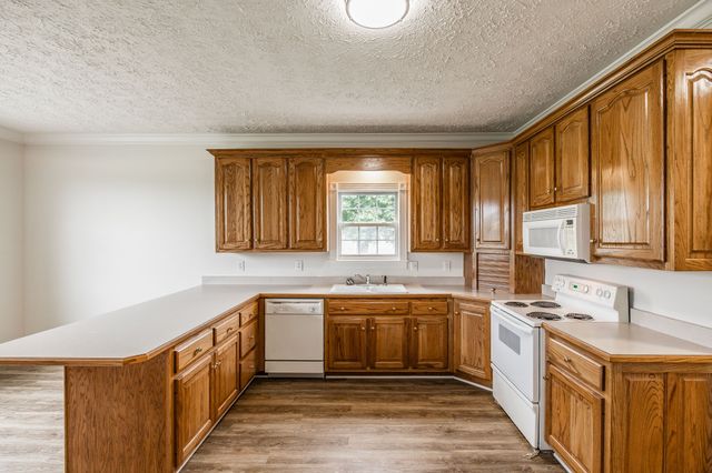 101 Oakland Dr, Gallatin, TN 37066