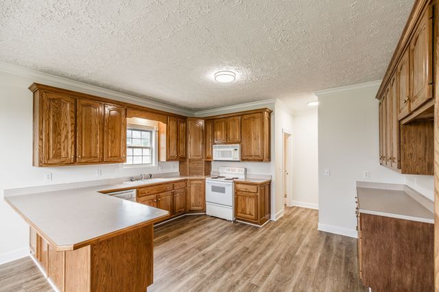 101 Oakland Dr, Gallatin, TN 37066