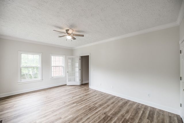 101 Oakland Dr, Gallatin, TN 37066