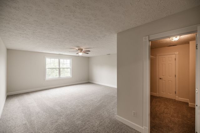 101 Oakland Dr, Gallatin, TN 37066