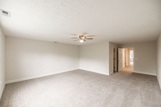 101 Oakland Dr, Gallatin, TN 37066