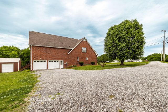 101 Oakland Dr, Gallatin, TN 37066
