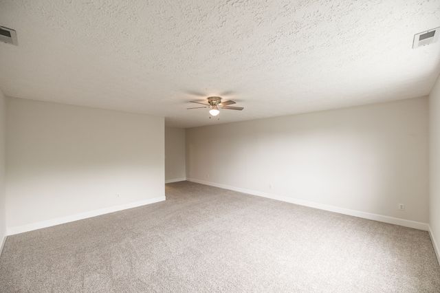 101 Oakland Dr, Gallatin, TN 37066