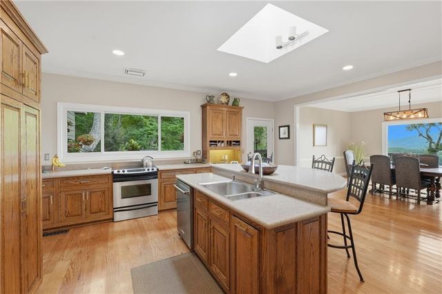 72 Wild Cherry Lane, Big Canoe, GA 30143