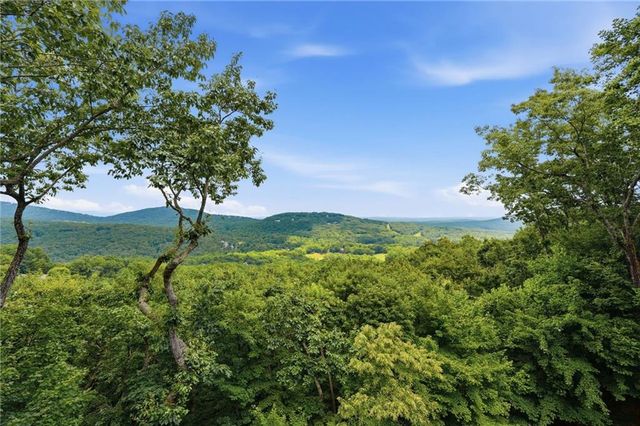 72 Wild Cherry Lane, Big Canoe, GA 30143