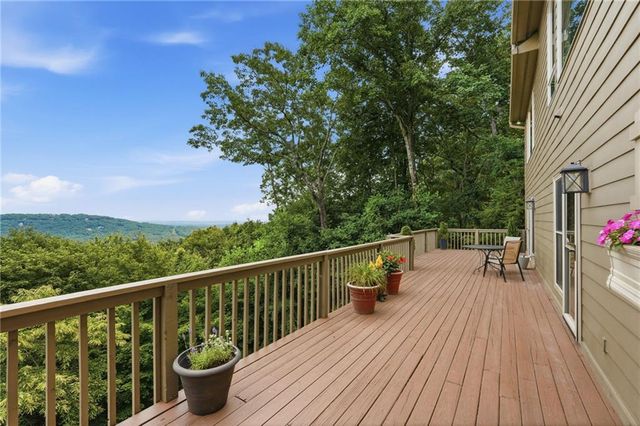 72 Wild Cherry Lane, Big Canoe, GA 30143