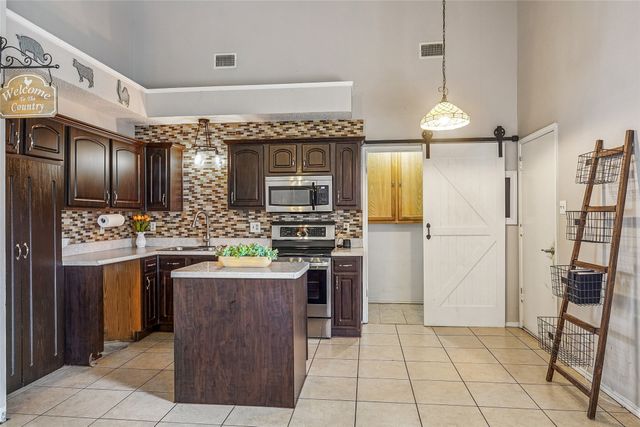 2012 Birch Bend, Mesquite, TX 75181