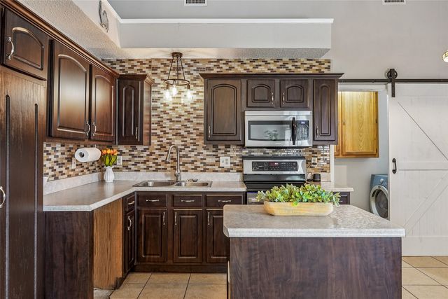 2012 Birch Bend, Mesquite, TX 75181