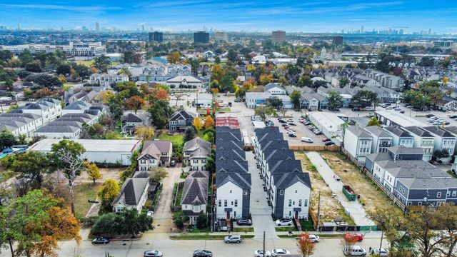 925 Fisher Street C, Houston, TX 77018